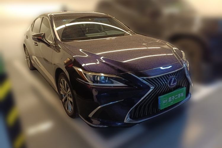 Used Lexus ES 2018 300h Premier Edition China VI Standard Front Right 45 Deg