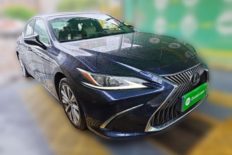 Used Lexus ES 2018 200 Luxury Edition China V Standard Front Right 45 Deg