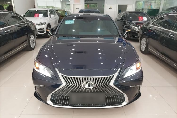 Used Lexus ES 2018 200 Excellence Edition China V Standard Front