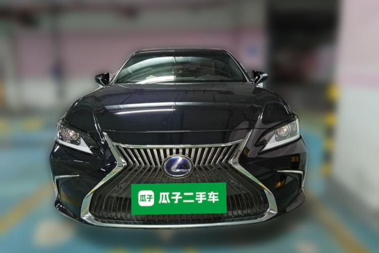 Used Lexus ES 2018 300h Premier Edition China V Standard Front