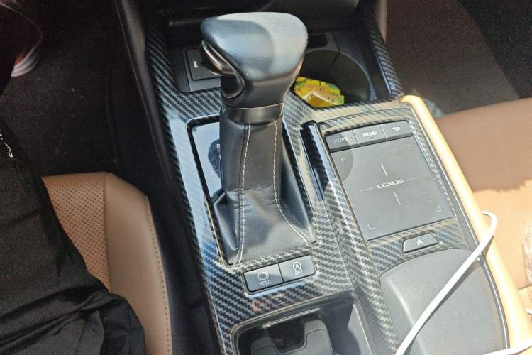Used Lexus ES 2018 200 Excellence Edition China V Standard Gear Lever
