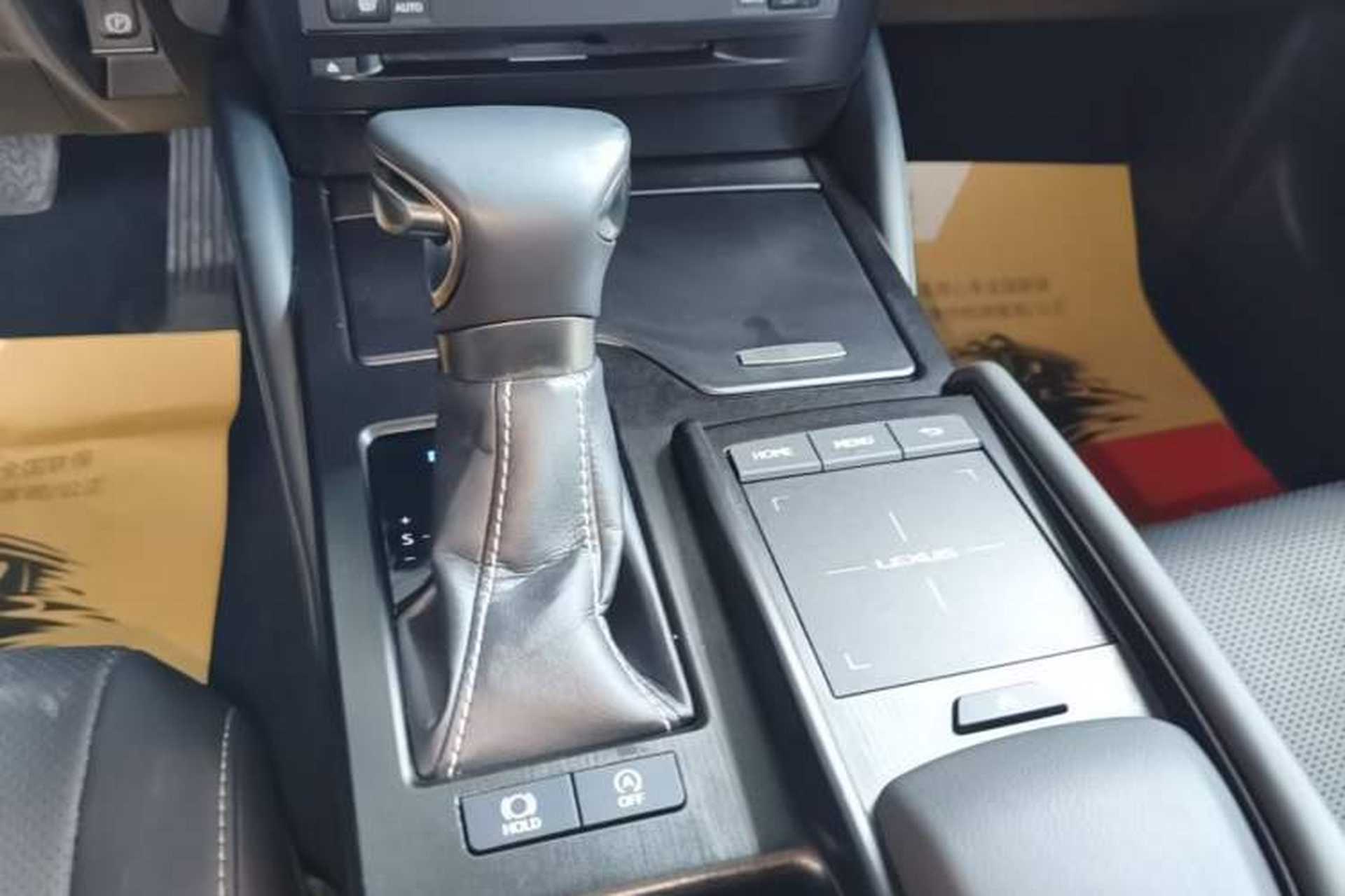 Used Lexus ES 2018 200 Excellence Edition China V Standard Gear Lever
