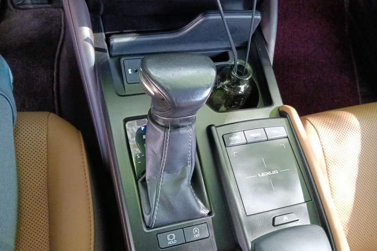 Used Lexus ES 2018 200 Excellence Edition China V Standard Gear Lever