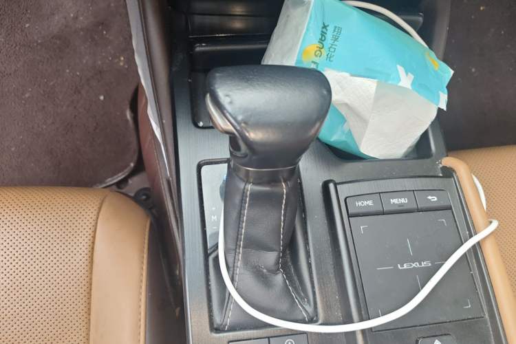 Used Lexus ES 2018 200 Luxury Edition China VI Gear Lever
