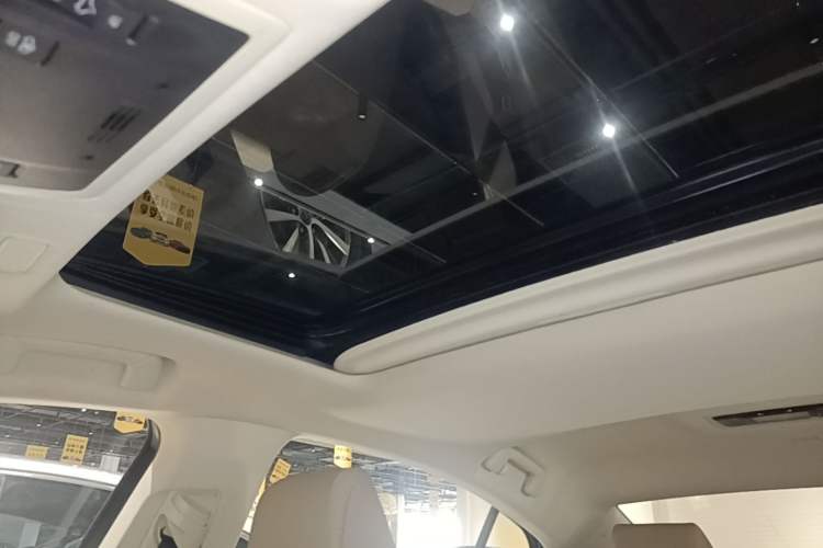 Used Lexus ES 2018 200 Excellence Edition China V Standard Headliner
