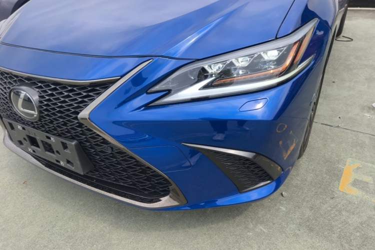 Used Lexus ES 2018 260 Excellence Edition China VI Standard Left Front Headlight
