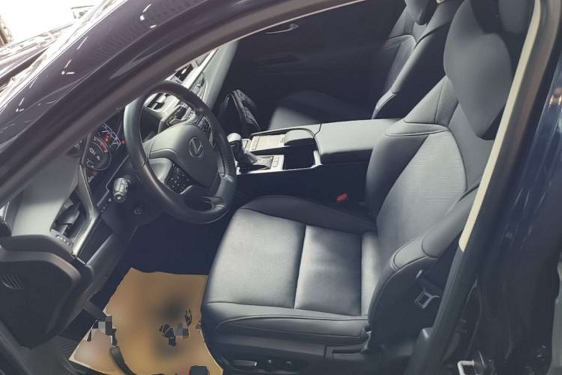 Used Lexus ES 2018 200 Excellence Edition China V Standard Left Front Seat