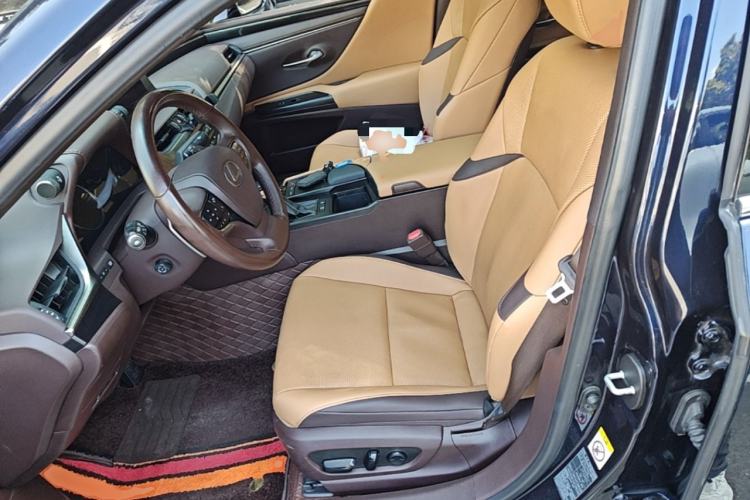 Used Lexus ES 2018 200 Excellence Edition China V Standard Left Front Seat