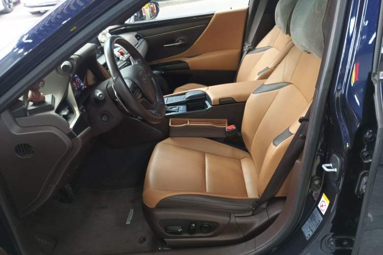 Used Lexus ES 2018 300h Premier Edition China V Standard Left Front Seat