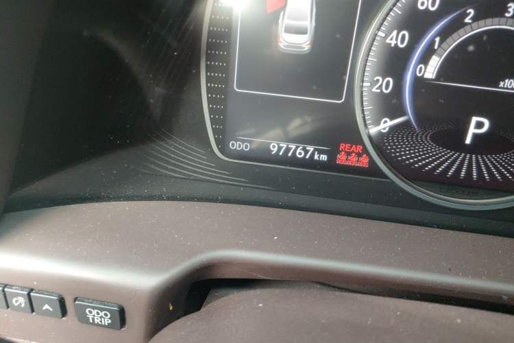 Used Lexus ES 2018 200 Excellence Edition China VI Standard Odometer Close Up