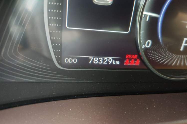 Used Lexus ES 2018 300h Premier Edition China VI Standard Odometer Close Up