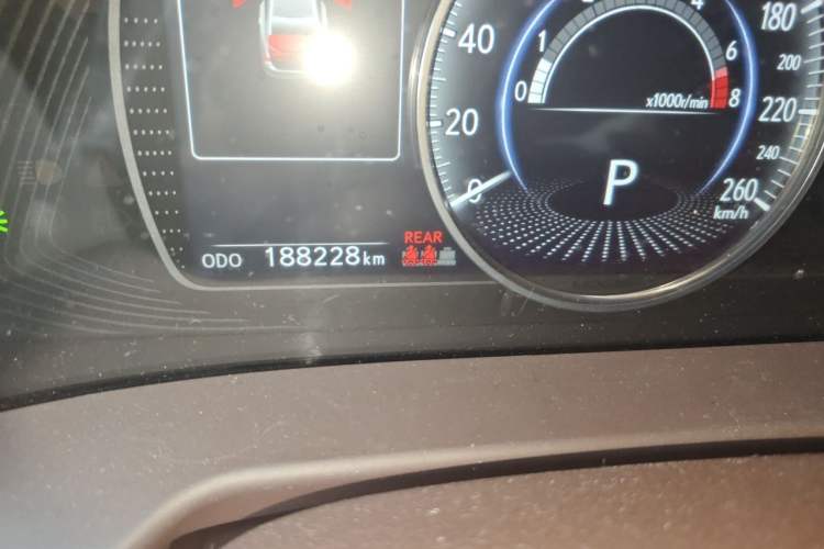 Used Lexus ES 2018 200 Luxury Edition China VI Odometer Close Up