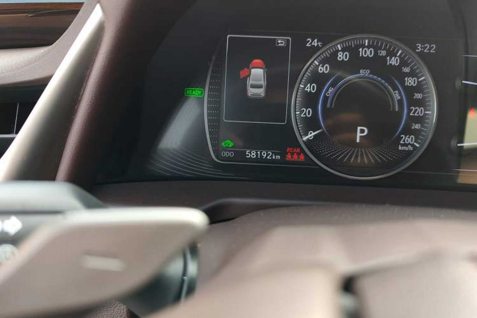 Used Lexus ES 2018 300h Executive Version China V Standard Odometer Close Up