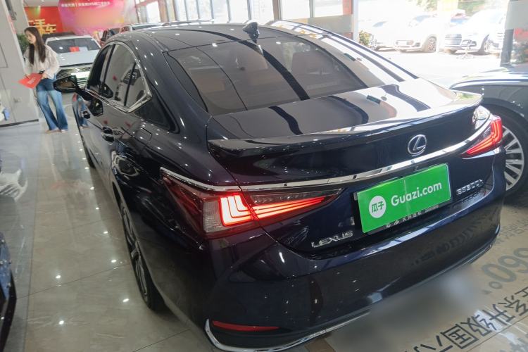 Used Lexus ES 2018 300h Premier Edition China VI Standard Rear Left 45 Deg