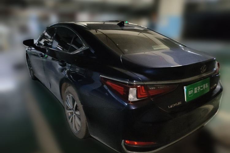 Used Lexus ES 2018 200 Excellence Edition China V Standard Rear Left 45 Deg