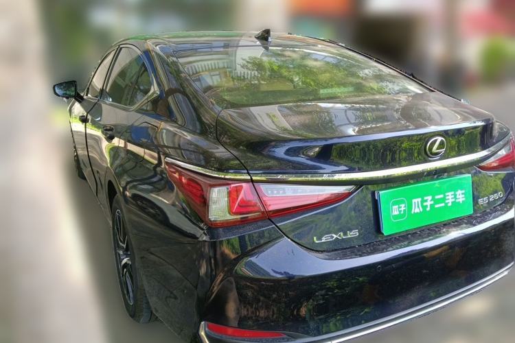 Used Lexus ES 2018 200 Excellence Edition China V Standard Rear Left 45 Deg