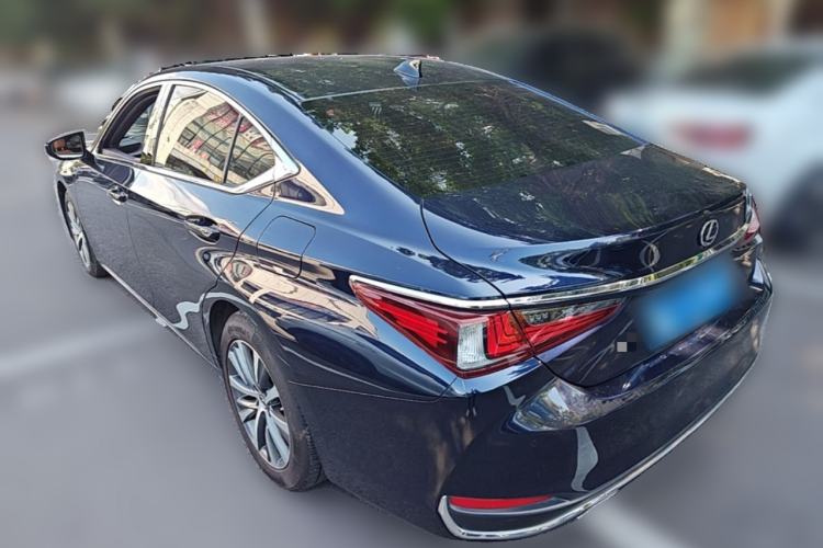 Used Lexus ES 2018 200 Excellence Edition China V Standard Rear Left 45 Deg