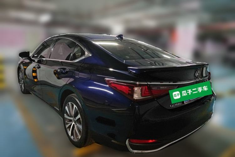 Used Lexus ES 2018 300h Premier Edition China V Standard Rear Left 45 Deg