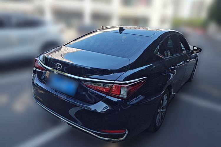 Used Lexus ES 2018 200 Excellence Edition China V Standard Rear Right 45 Deg