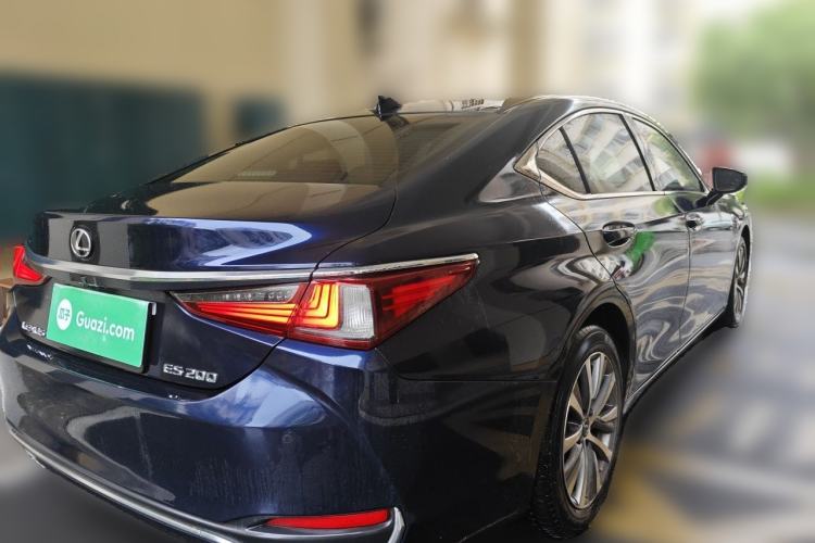 Used Lexus ES 2018 200 Excellence Edition China V Standard Rear Right 45 Deg
