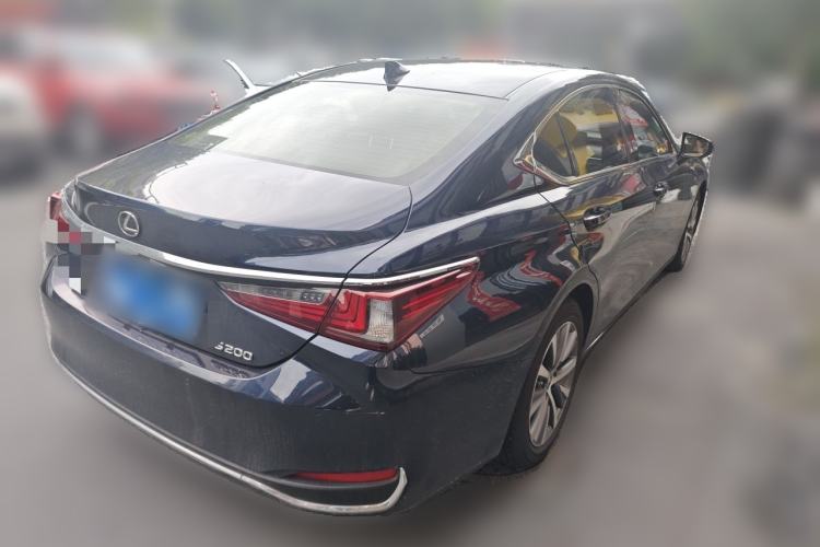 Used Lexus ES 2018 200 Luxury Edition China VI Rear Right 45 Deg
