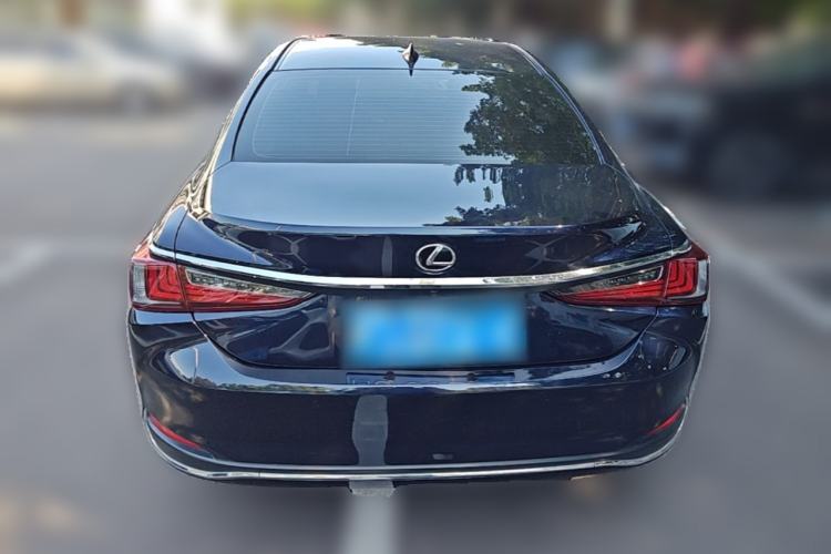 Used Lexus ES 2018 200 Excellence Edition China V Standard Rear