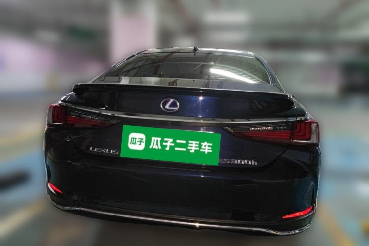 Used Lexus ES 2018 300h Premier Edition China V Standard Rear