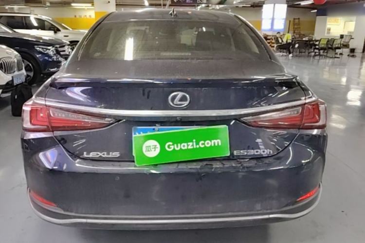 Used Lexus ES 2018 300h Premier Edition China VI Standard Rear