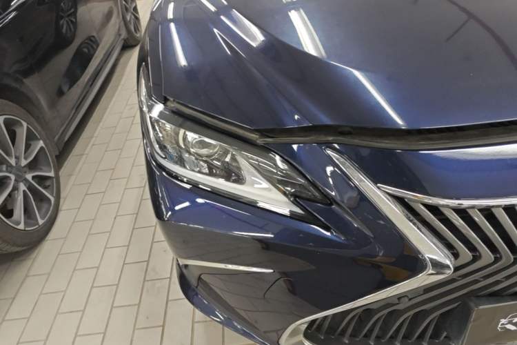 Used Lexus ES 2018 200 Excellence Edition China V Standard Right Front Headlight