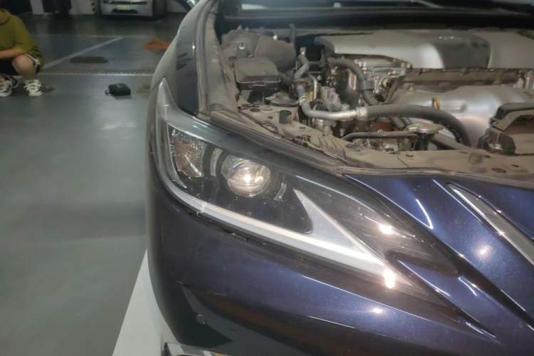 Used Lexus ES 2018 200 Excellence Edition China V Standard Right Front Headlight