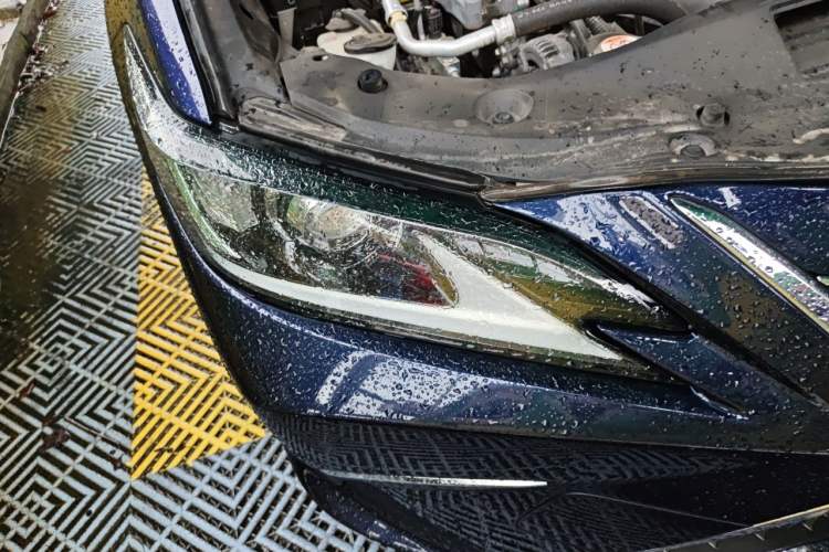 Used Lexus ES 2018 200 Luxury Edition China V Standard Right Front Headlight