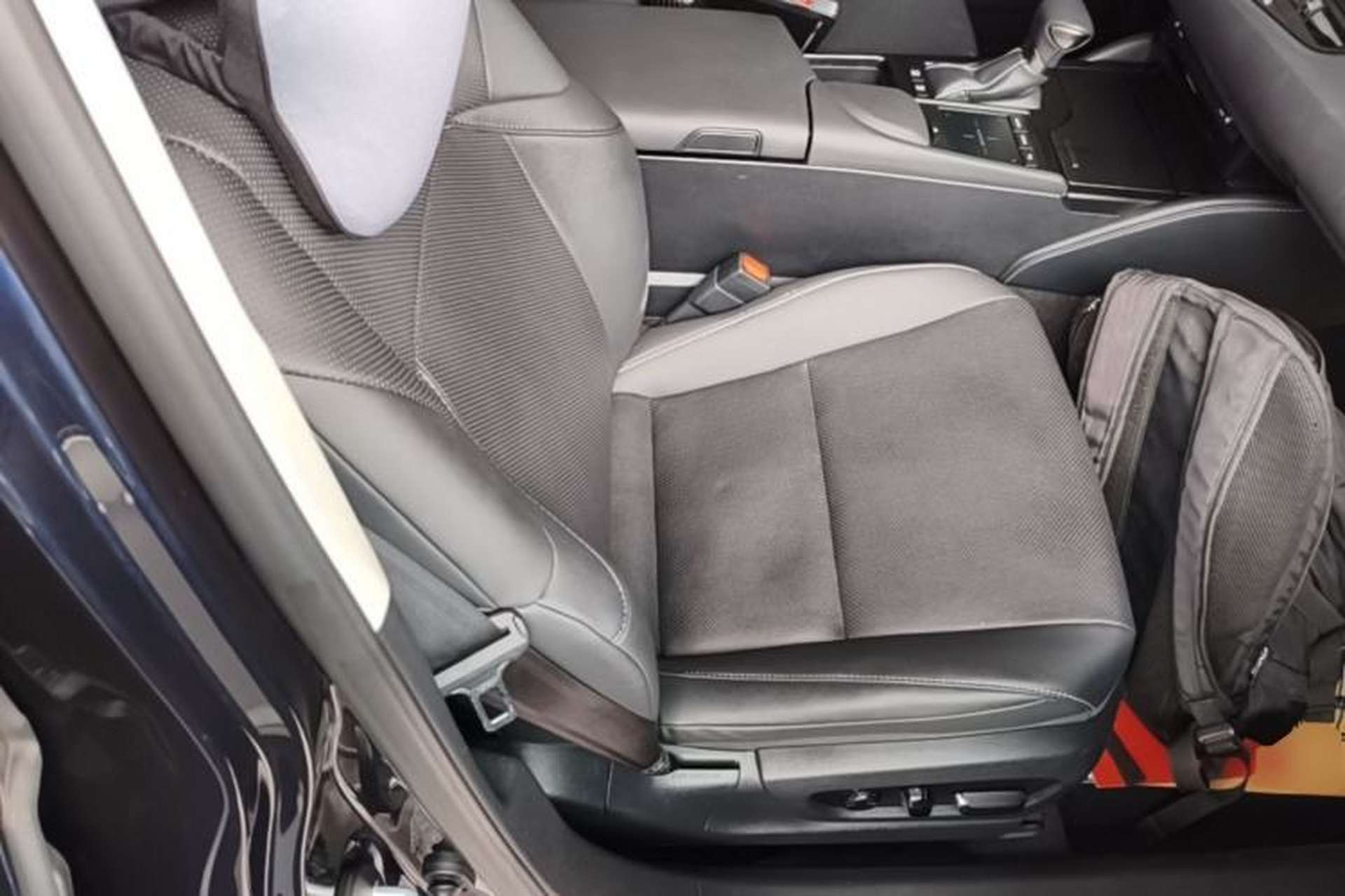 Used Lexus ES 2018 200 Excellence Edition China V Standard Right Front Seat