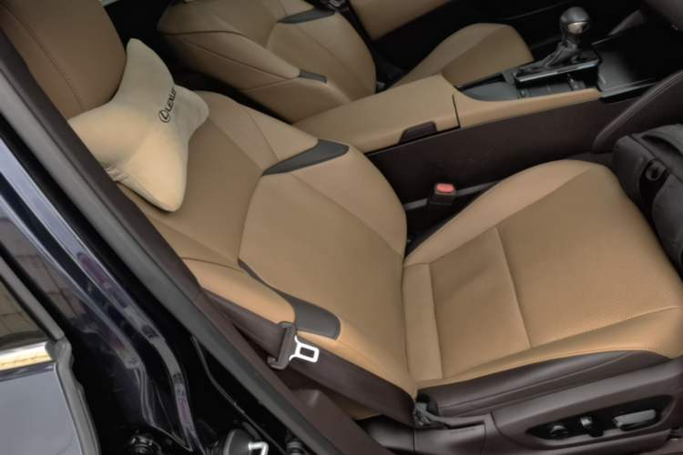 Used Lexus ES 2018 200 Excellence Edition China V Standard Right Front Seat