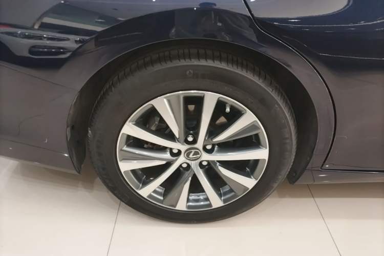 Used Lexus ES 2018 200 Excellence Edition China V Standard Right Rear Wheel Hub