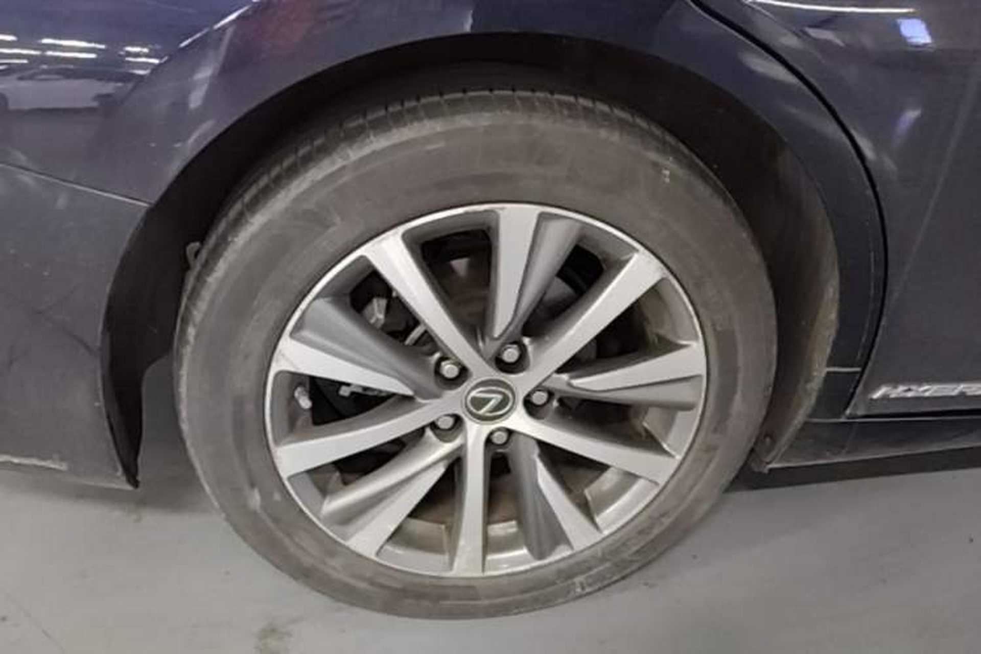 Used Lexus ES 2018 300h Premier Edition China VI Standard Right Rear Wheel Hub