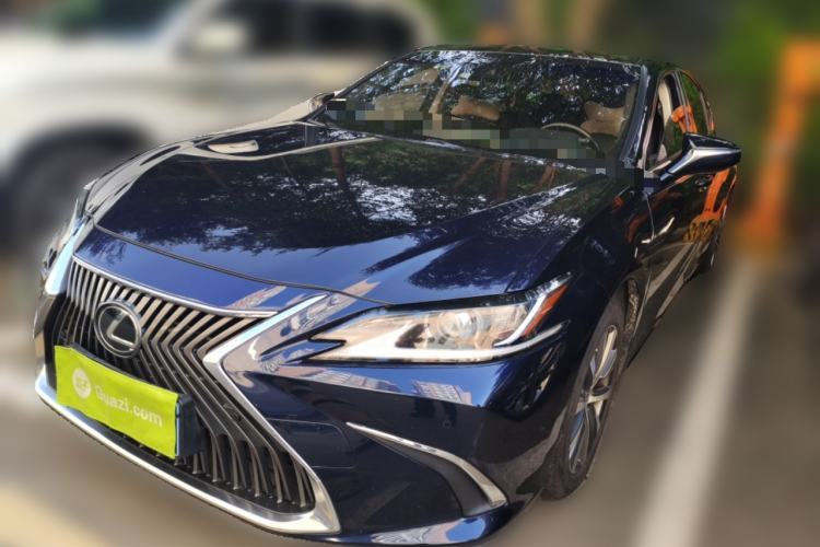 Used Lexus ES 2018 200 Excellence Edition China V Standard Guazi used car, China used car export, Used car for sale, Used cars, Cheapest cars for sale
