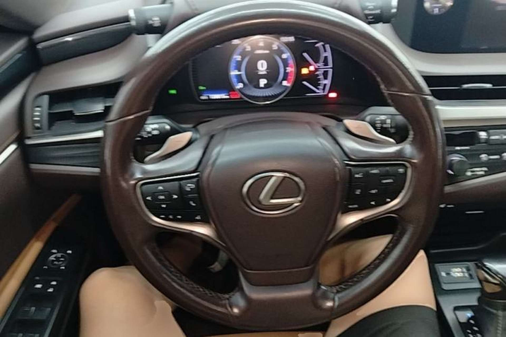 Used Lexus ES 2018 200 Excellence Edition China V Standard Steering Wheel
