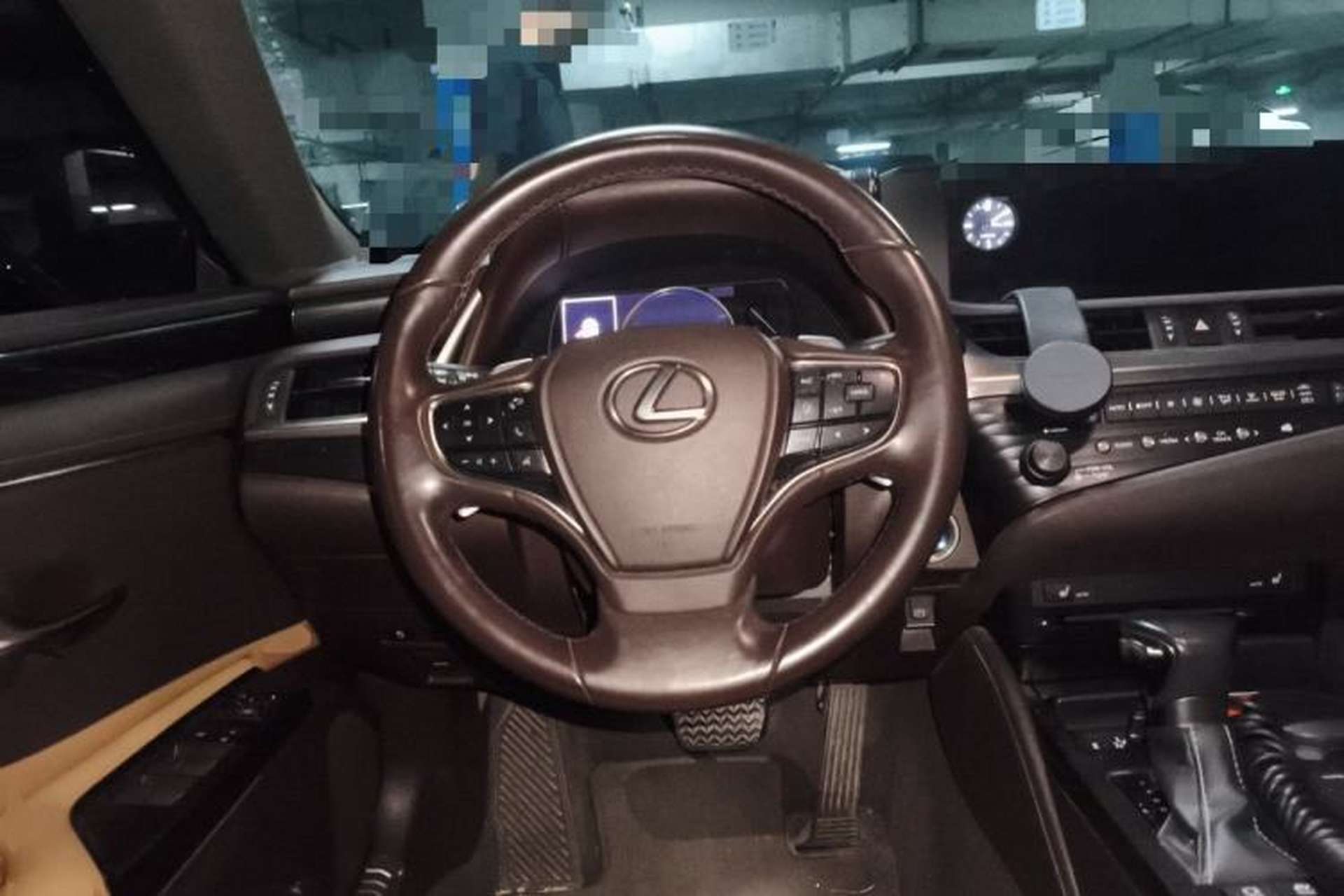 Used Lexus ES 2018 300h Premier Edition China VI Standard Steering Wheel