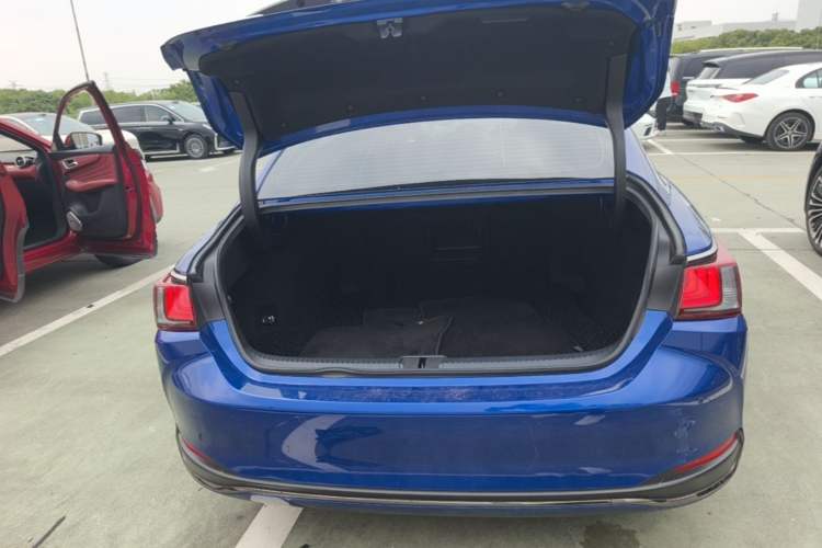 Used Lexus ES 2018 260 Excellence Edition China VI Standard Trunk