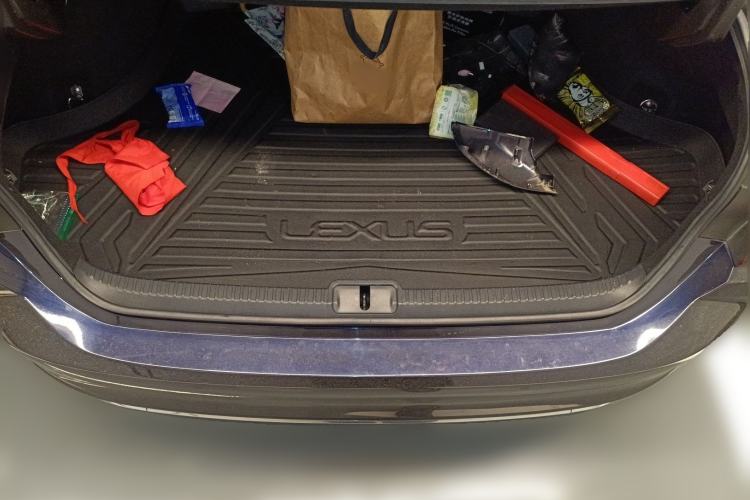 Used Lexus ES 2018 300h Premier Edition China VI Standard Trunk