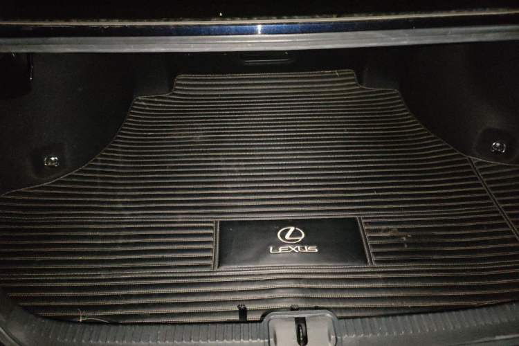 Used Lexus ES 2018 200 Excellence Edition China V Standard Trunk