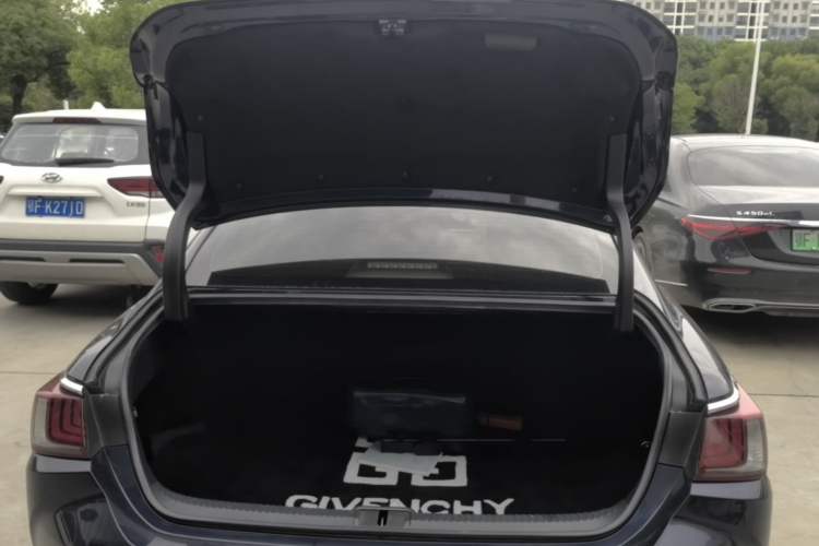 Used Lexus ES 2018 200 Excellence Edition China V Standard Trunk