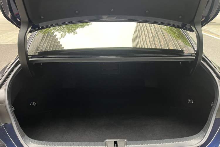 Used Lexus ES 2018 300h Premier Edition China V Standard Trunk