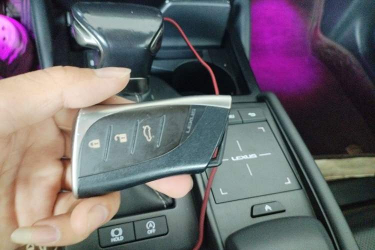 Used Lexus ES 2018 200 Luxury Edition China V Standard Vehicle Key