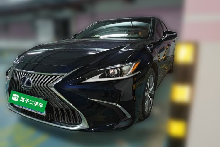 Used Lexus ES 2018 300h Premier Edition China V Standard Guazi used car, China used car export, Used car for sale, Used  cars, Cheapest cars for sale