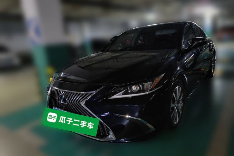 Used Lexus ES 2018 300h Premier Edition China VI Standard Guazi used car, China used car export, Used car for sale, Used cars, Cheapest cars for sale