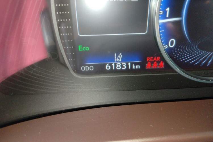 Used Lexus ES 2018 200 Excellence Edition China VI Standard Odometer Close Up