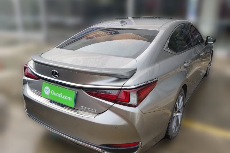 Used Lexus ES 2018 200 Excellence Edition China VI Standard Rear Right 45 Deg