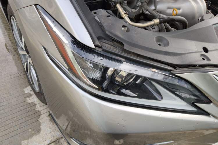 Used Lexus ES 2018 200 Excellence Edition China VI Standard Right Front Headlight