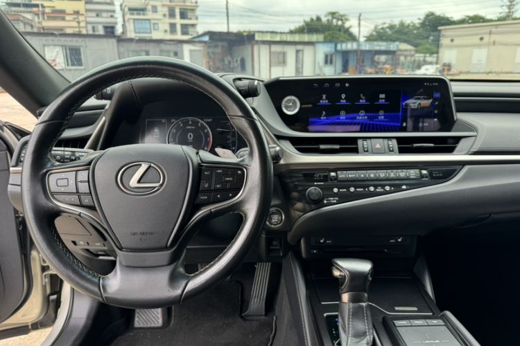 Used Lexus ES 2018 200 Excellence Edition China V Standard Audio And AC Panel